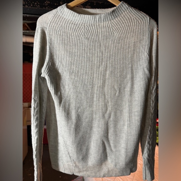 Banana Republic Gray Ribbed Crew Neck Sweater - Picture 1 of 3